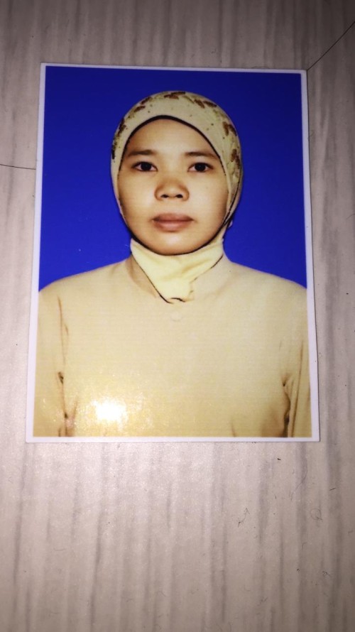 Tini Kartini, A Md